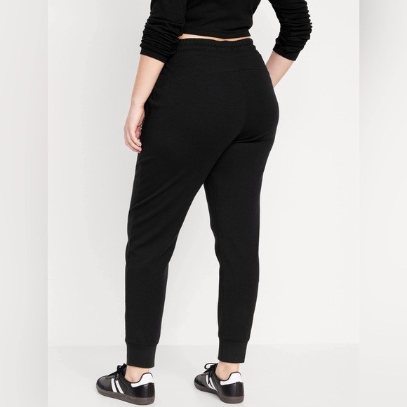 NWT! Black High-Waisted Dynamic Fleece Joggers - Size 2X💙 - Picture 7 of 12